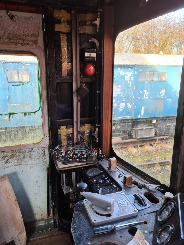 Class 100 gear controller